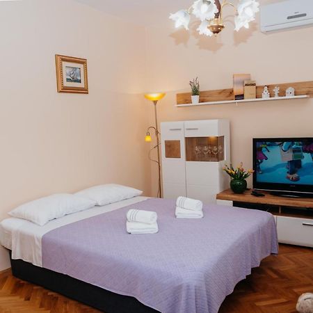 Apartman Neli Вир Екстериор снимка