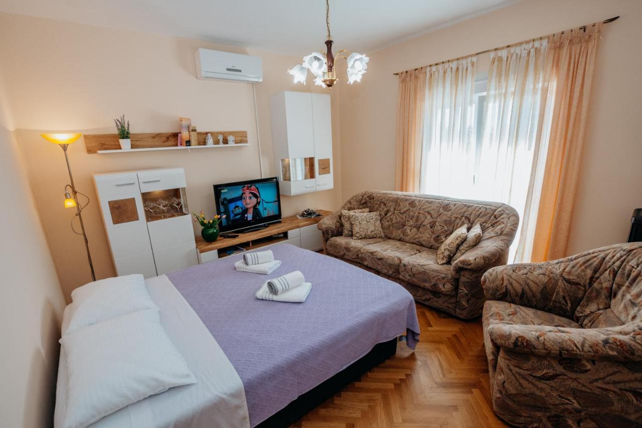 Apartman Neli Вир Екстериор снимка