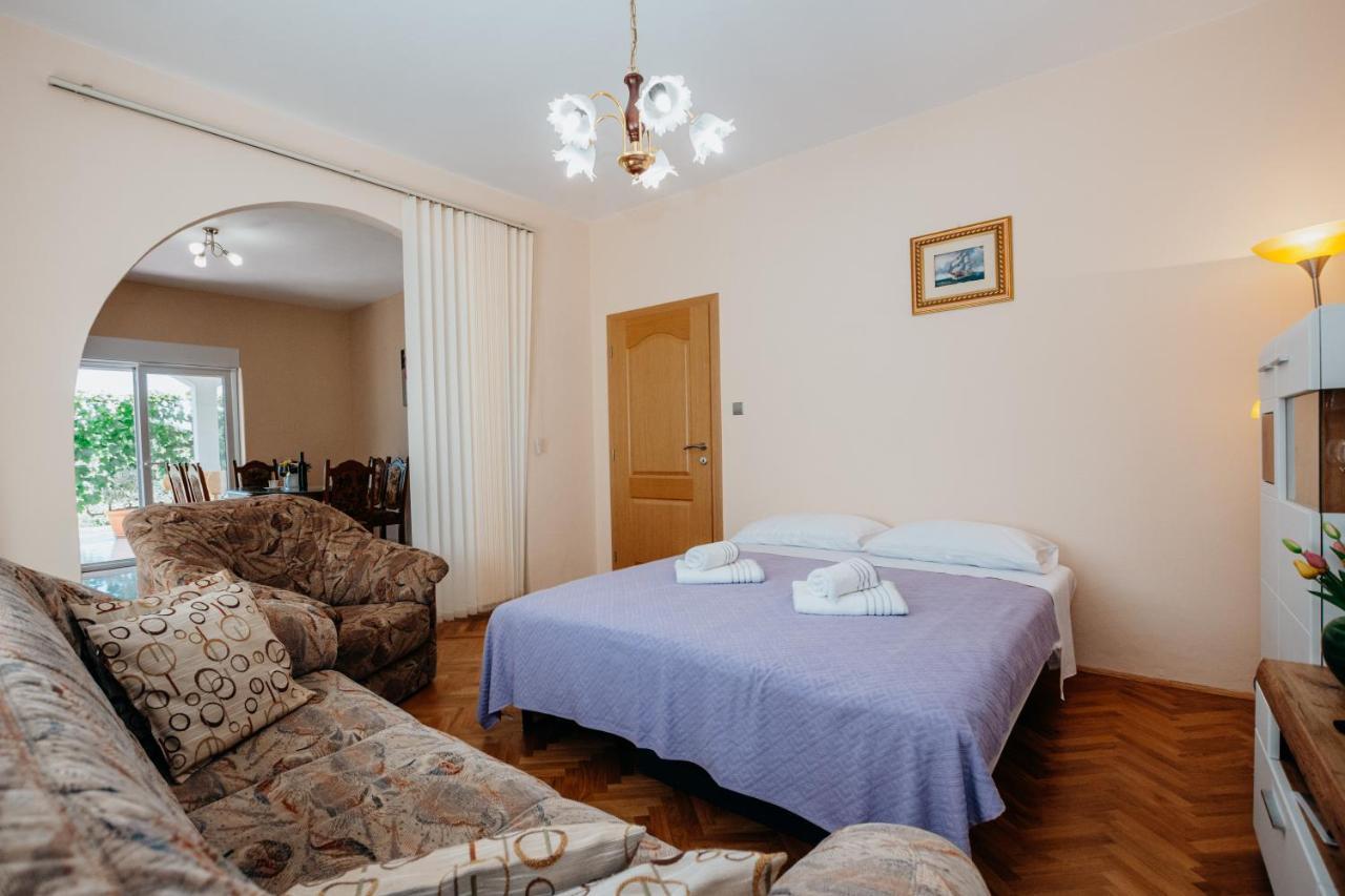 Apartman Neli Вир Екстериор снимка