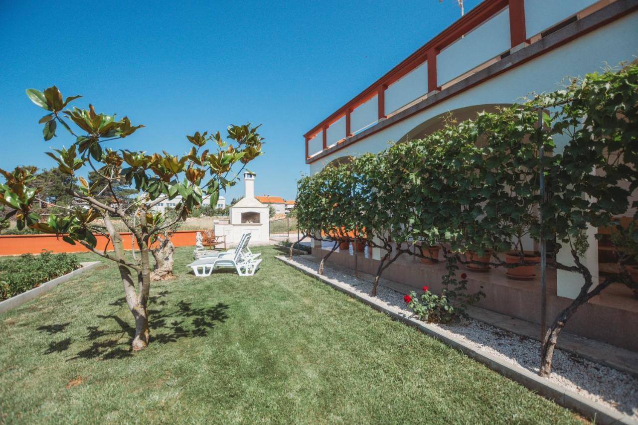 Apartman Neli Вир Екстериор снимка